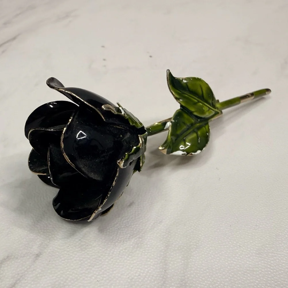 Gold Tone Black Rose Brooch - Picture 8 of 12